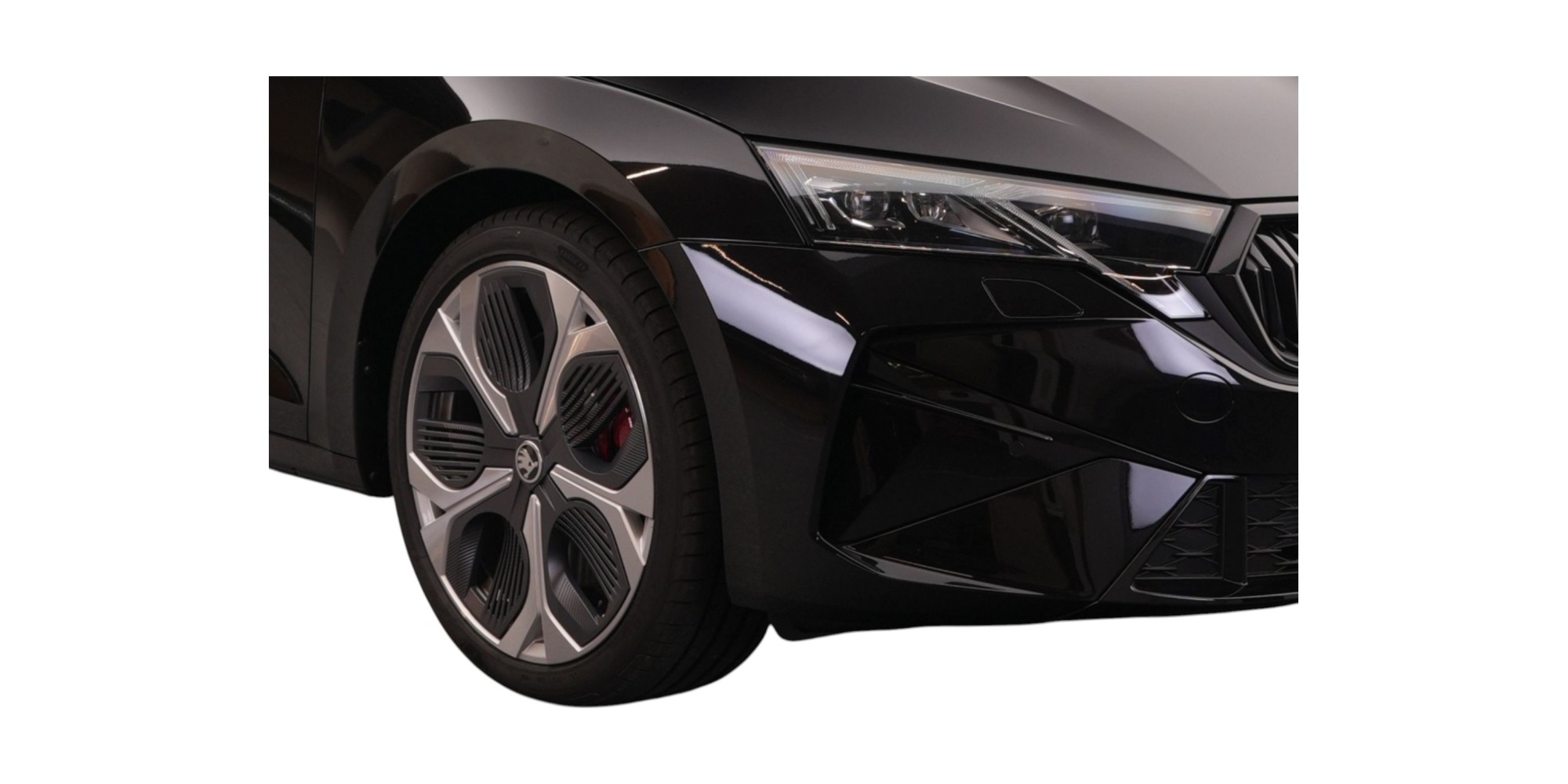 Skoda Octavia Combi RS 2.0 TSI DSG – Sporty & Spacious