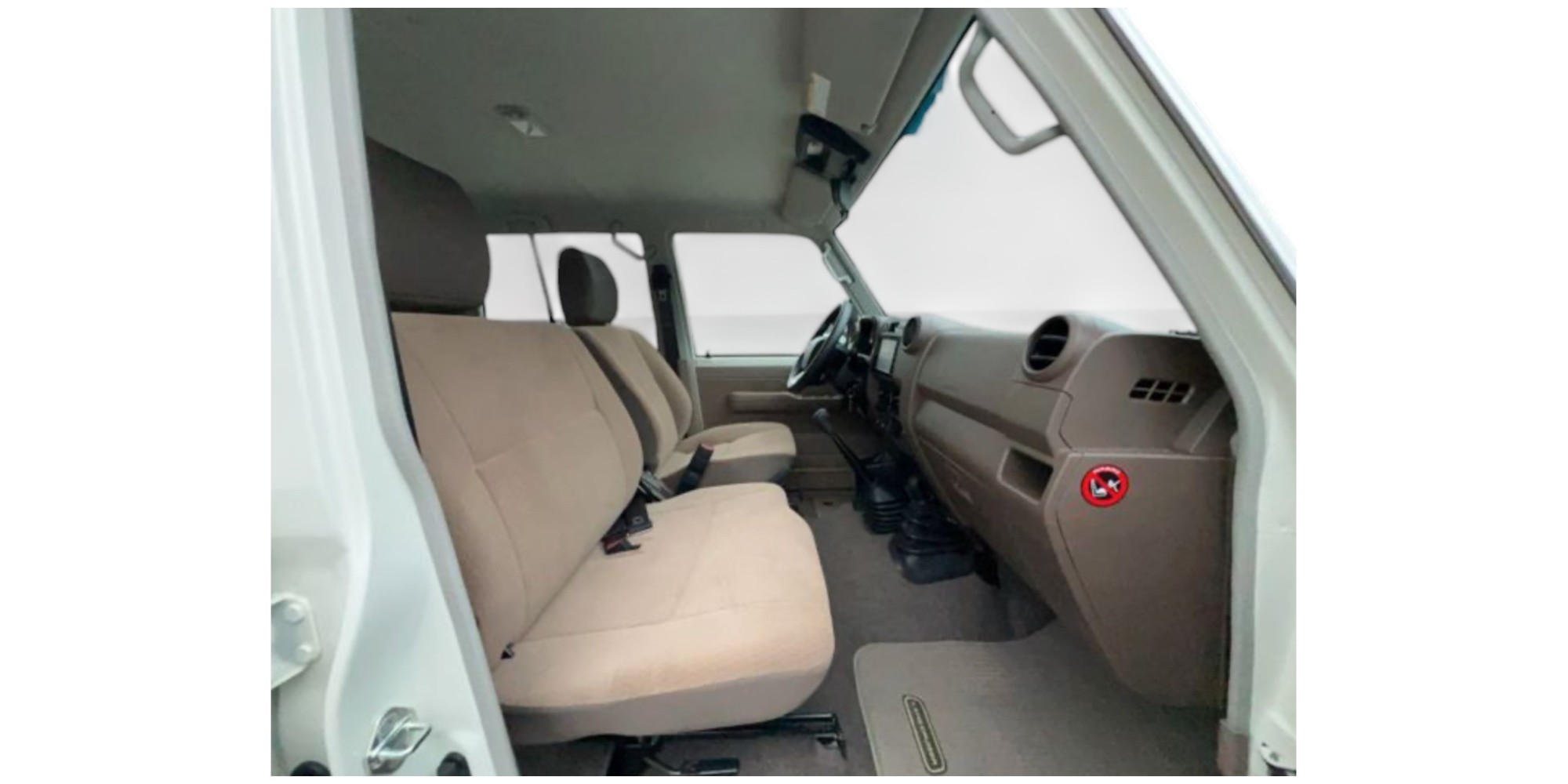 Toyota Land Cruiser 76 | Robusto e Prestante