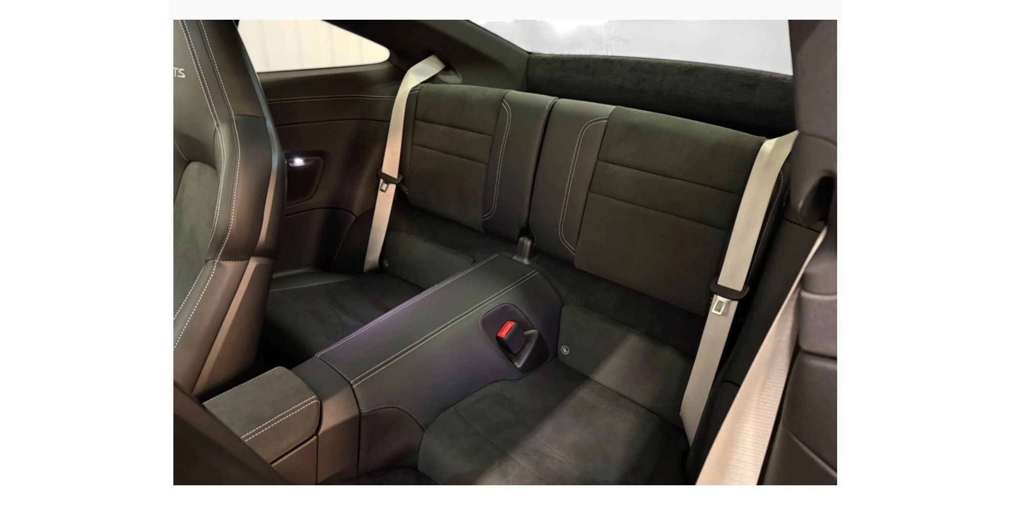 Porsche 911 992 Carrera 4 GTS – Power and Style | Buy Now