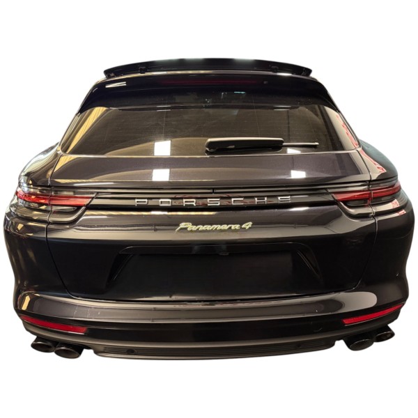 Porsche Panamera 4 E-Hybrid