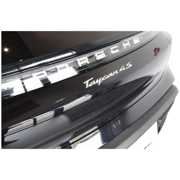 Porsche Taycan 4S Cross Turismo