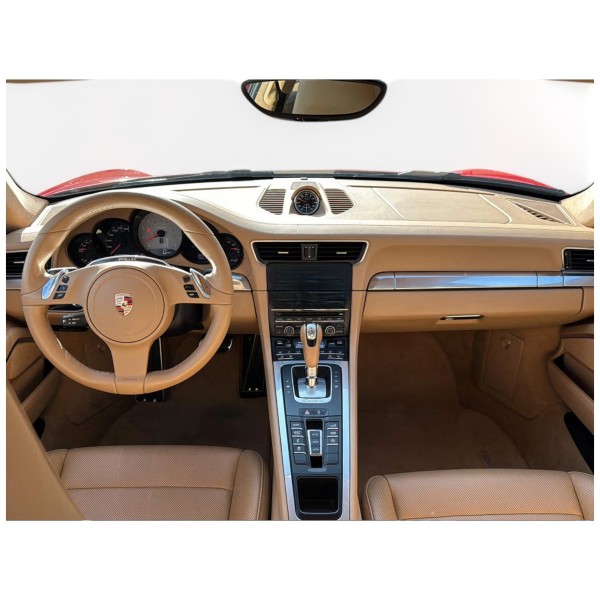 Porsche 911 992: Iconic Style and Performance