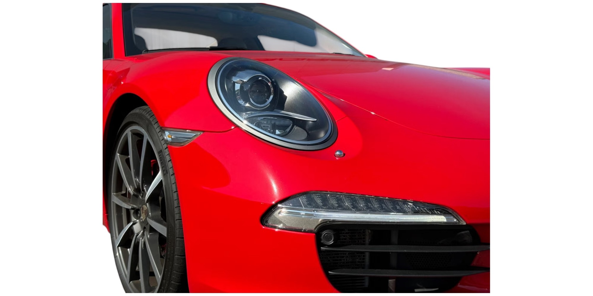 Porsche 911 992: Iconic Style and Performance