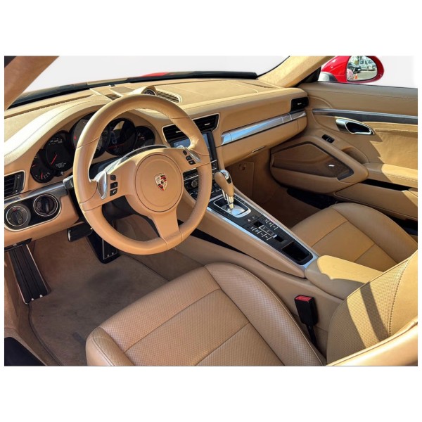 Porsche 911 992: Iconic Style and Performance