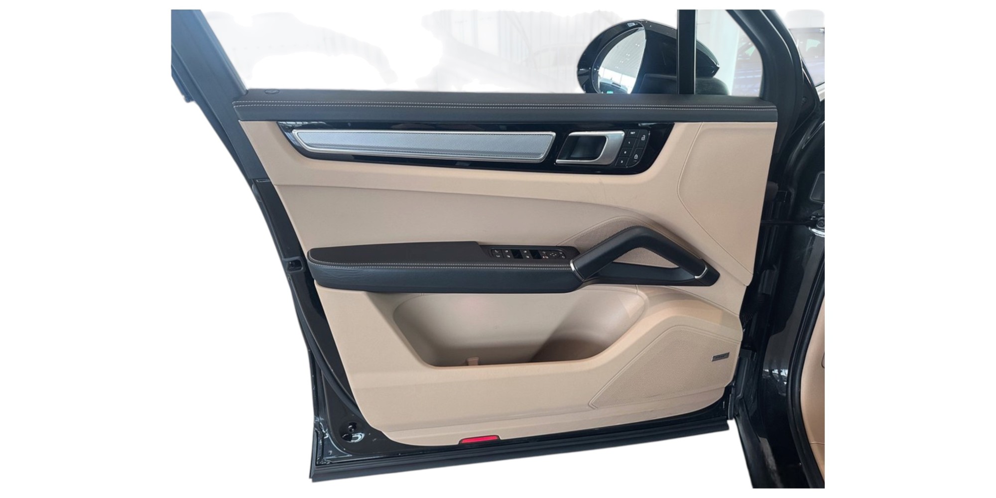 Porsche Cayenne E-Hybrid SUV Platinum Edition – Modena Motors GmbH