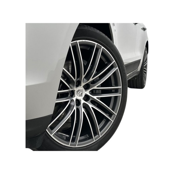 Porsche Macan S – Power & Elegance on Every Drive