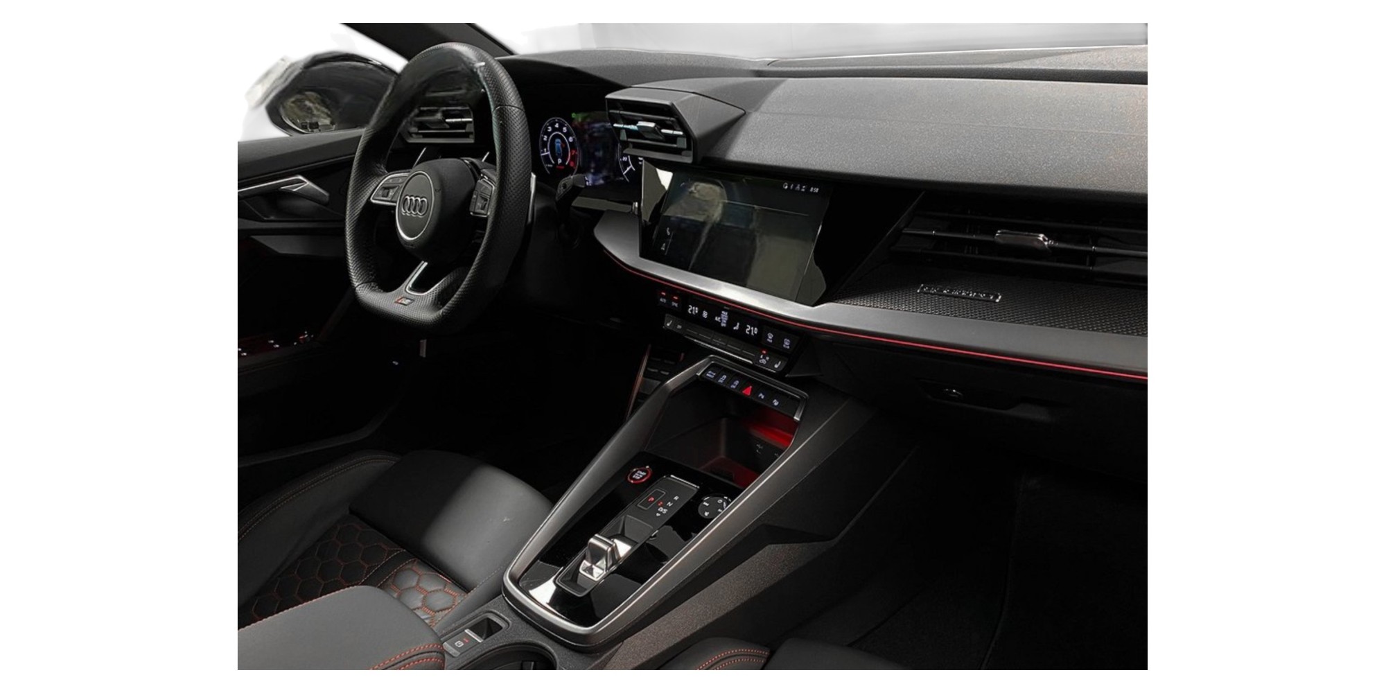 Audi RS 3 Sportback for Sale at Modena Motors GmbH