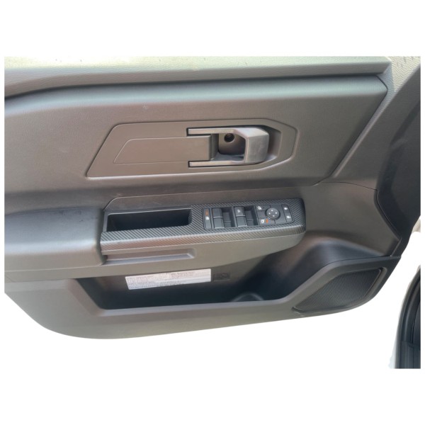 Mitsubishi L200 DC GL 4WD 2.4 Diesel Tough Pickup