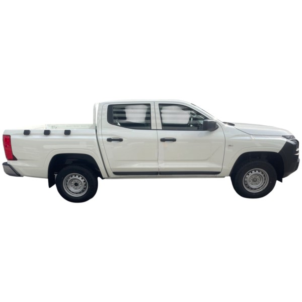 Mitsubishi L200 DC GL 4WD 2.4 Diesel Tough Pickup