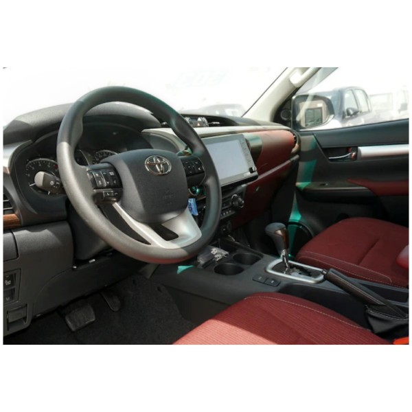 Toyota Hilux SR5 | Robust und Zuverlässig