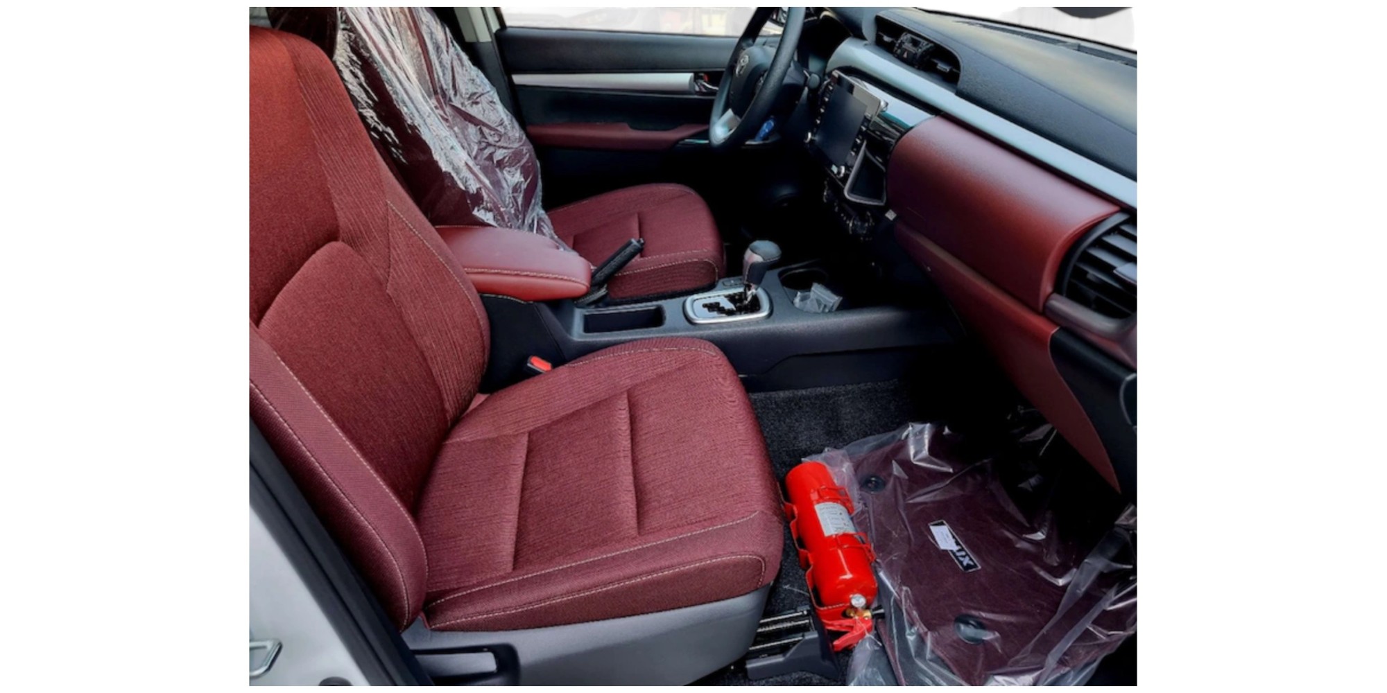 Toyota Hilux SR5 | Robust und Zuverlässig