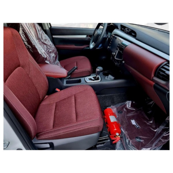 Toyota Hilux SR5 | Robust und Zuverlässig