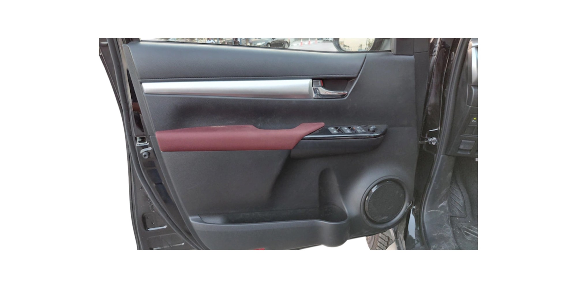 Toyota Hilux SR5 | Robust und Zuverlässig