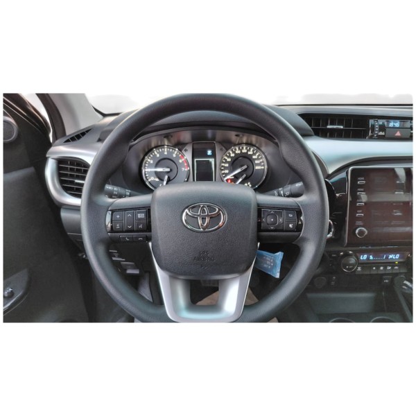 Toyota Hilux SR5 | Robust und Zuverlässig