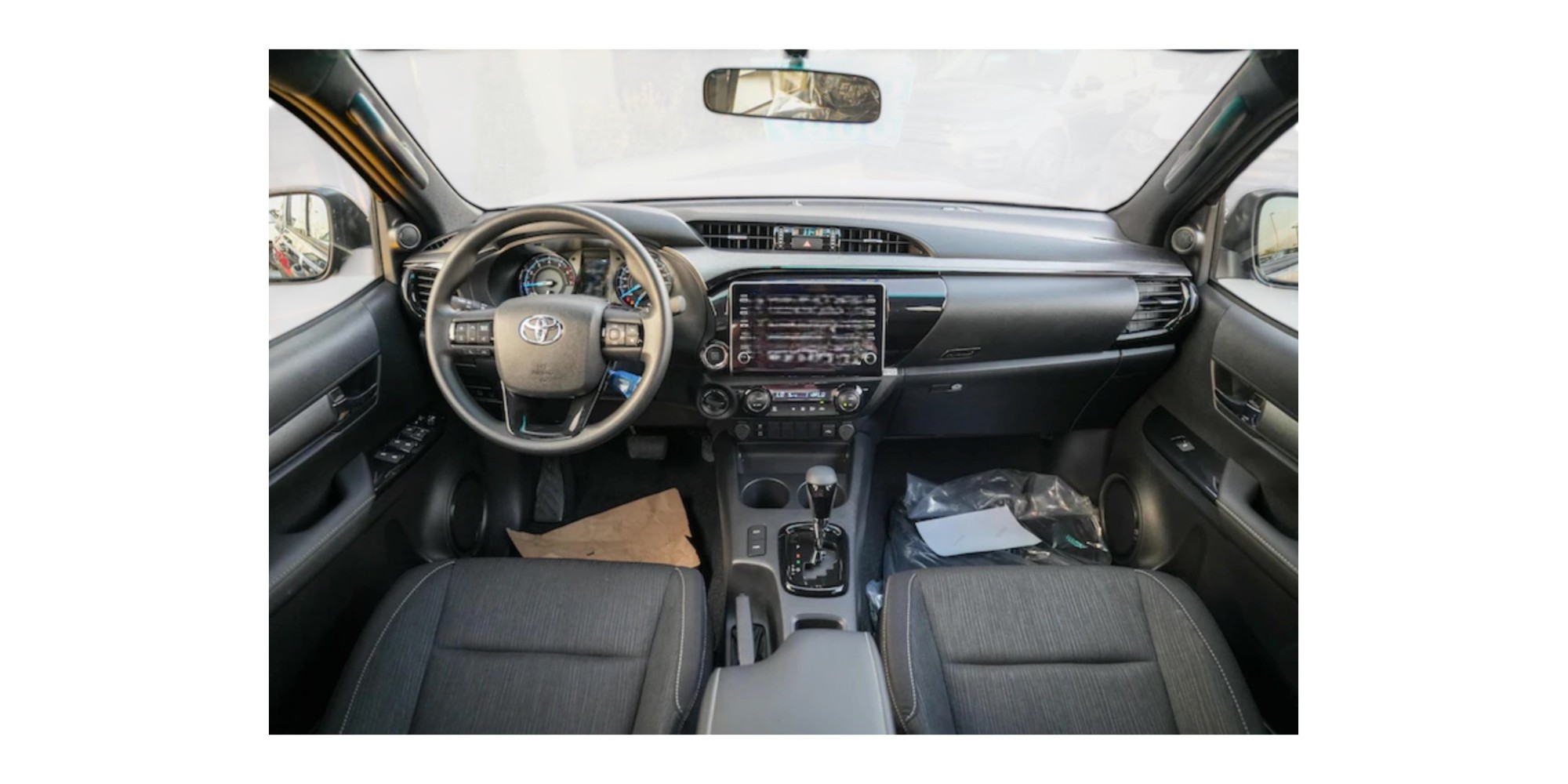 Toyota Hilux SR5 | Robust und Zuverlässig