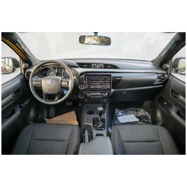 Toyota Hilux SR5 | Robust und Zuverlässig