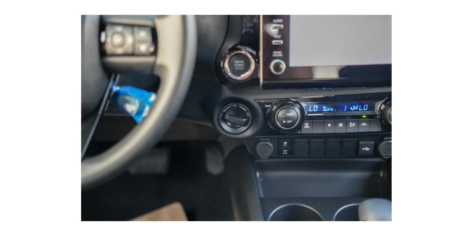 Toyota Hilux SR5 | Robust und Zuverlässig