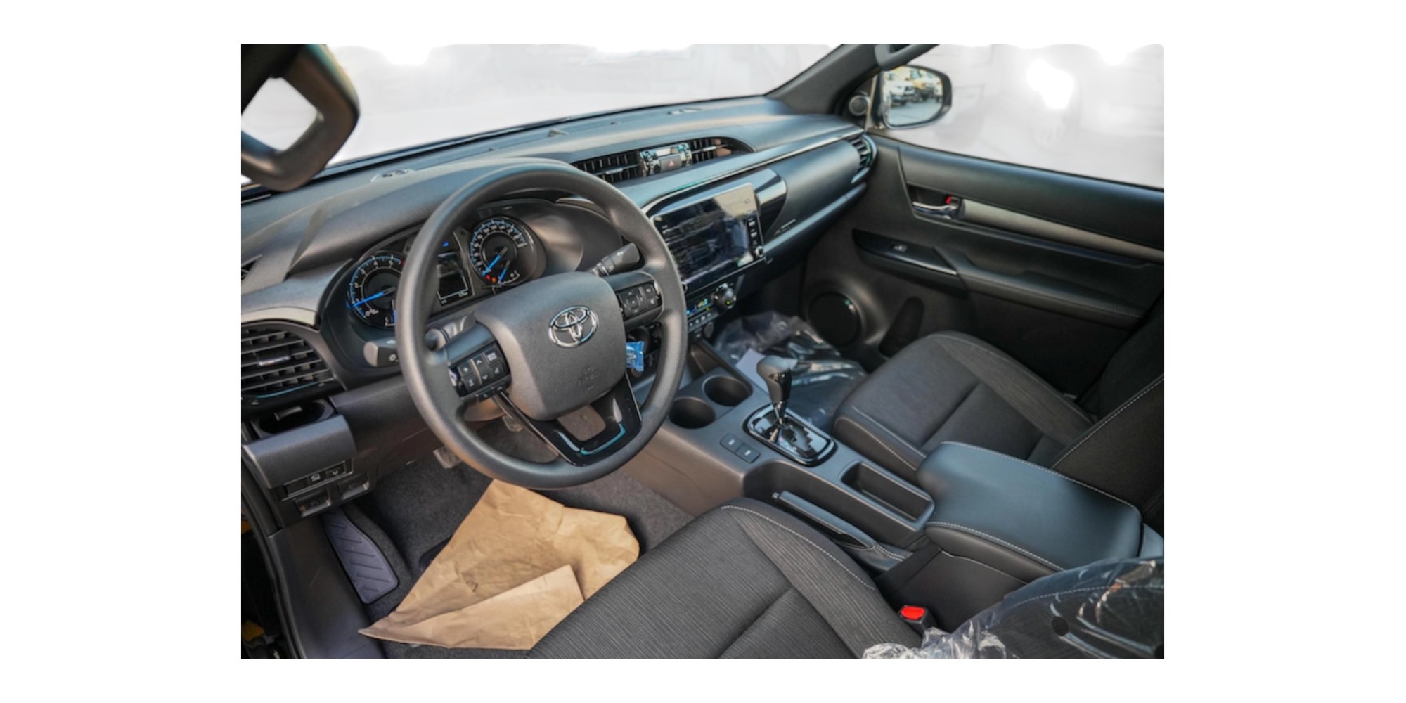 Toyota Hilux SR5 | Robust und Zuverlässig