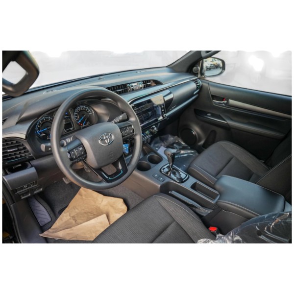 Toyota Hilux SR5 | Robust und Zuverlässig