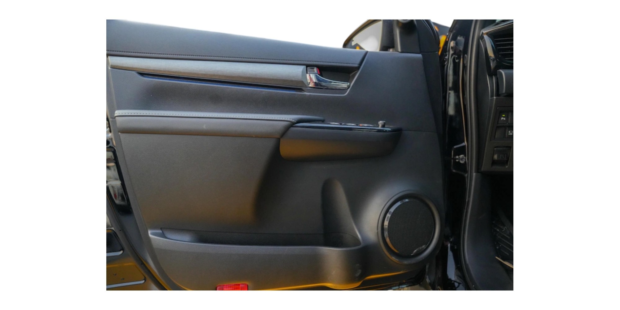 Toyota Hilux SR5 | Robust und Zuverlässig