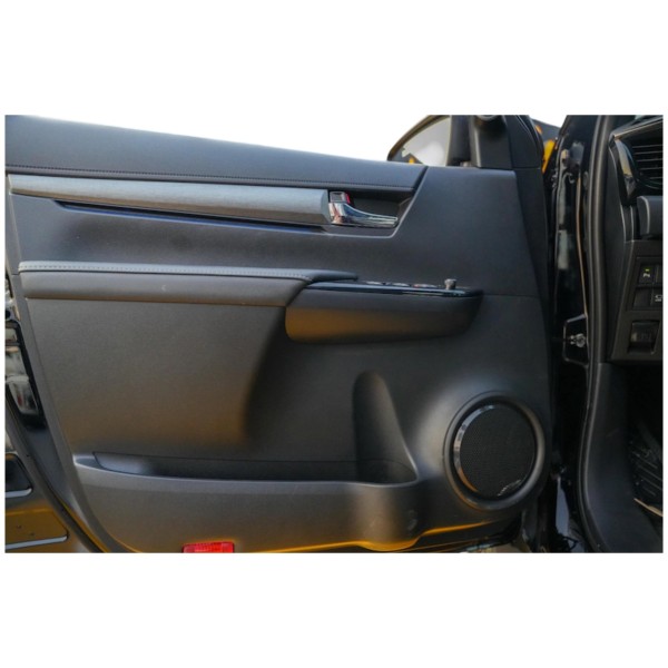 Toyota Hilux SR5 | Robust und Zuverlässig