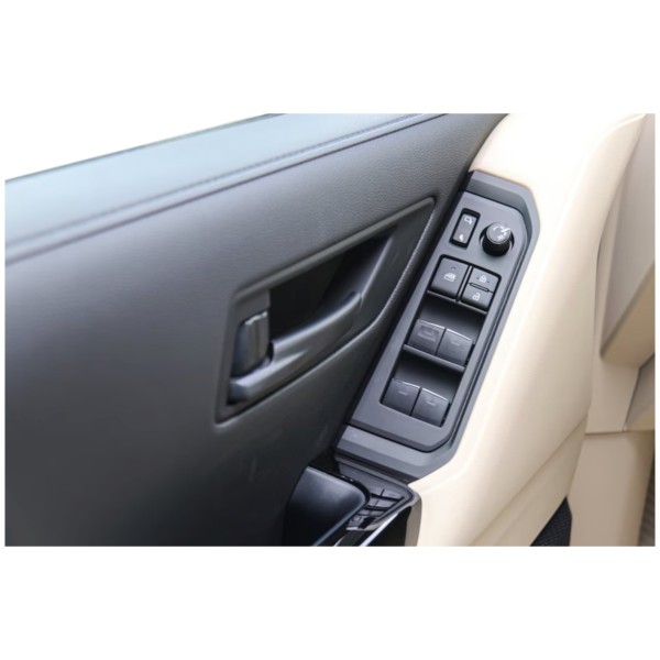 Toyota Land Cruiser GXR | Robusto e Affidabile