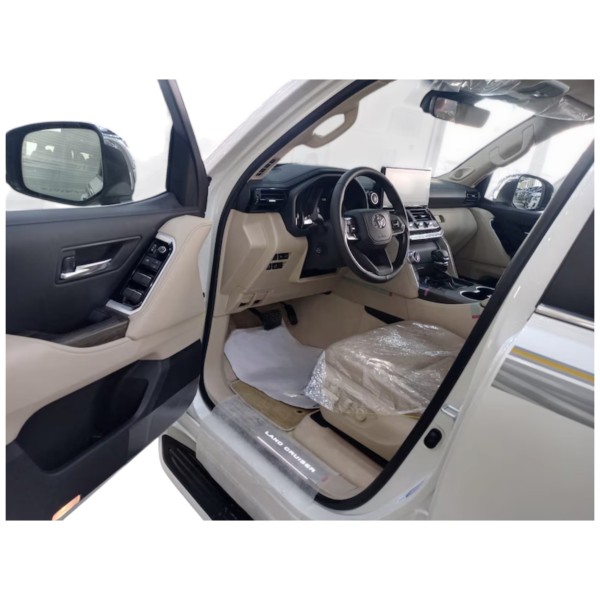 Toyota Land Cruiser VXR | Rugged and Reliable