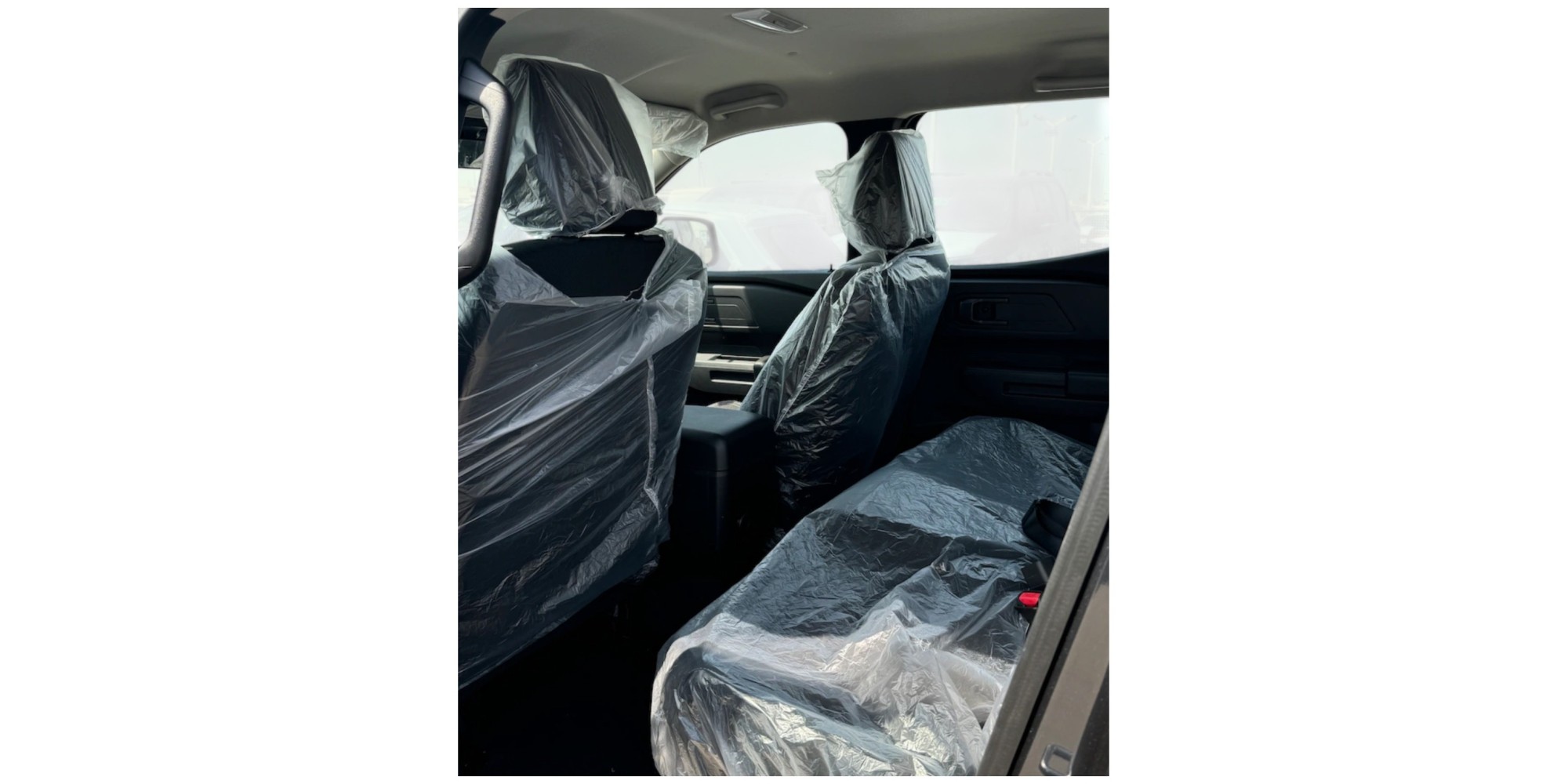 Mitsubishi L200 4.4 Petrol Pickup stark