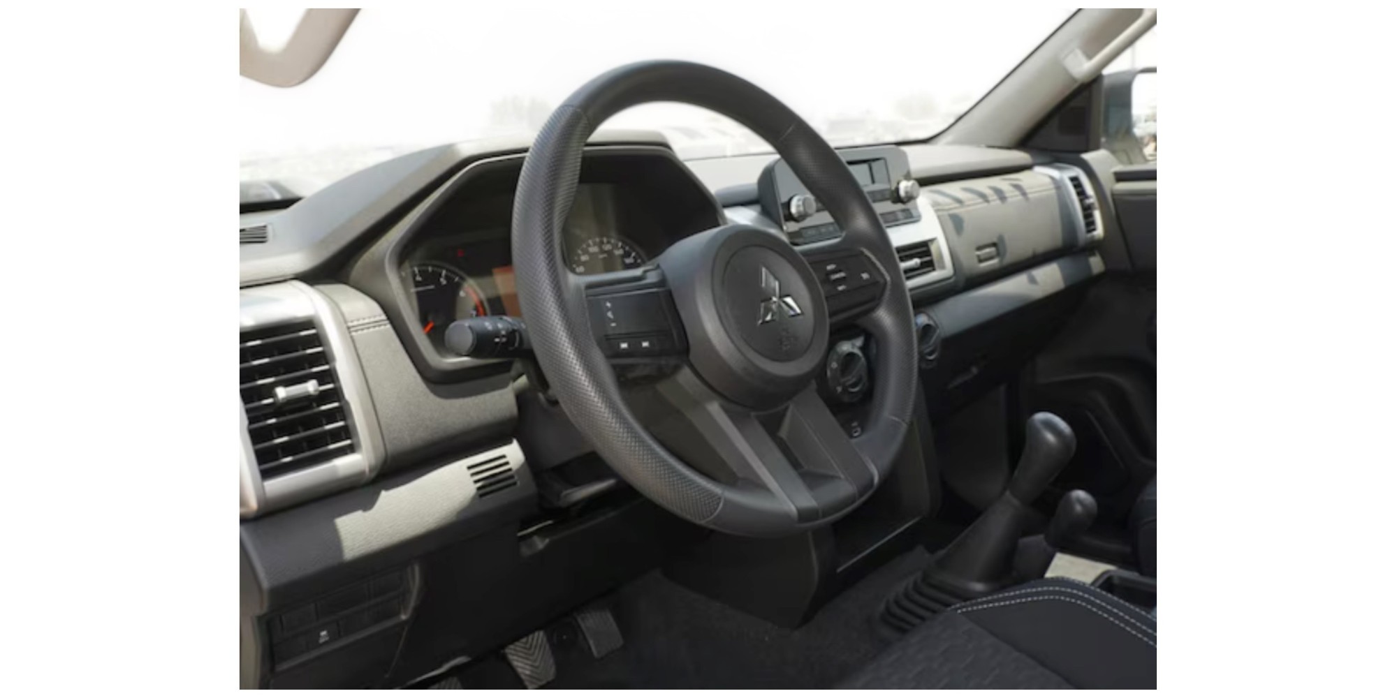 Mitsubishi L200 4.4 Petrol Tough Pickup