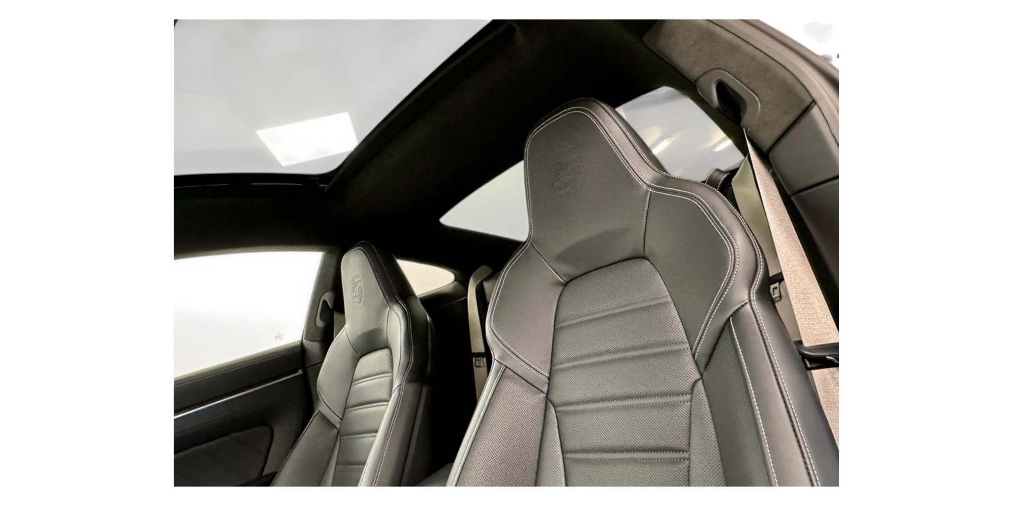 Porsche 911 Turbo S | Open-Air Speed Icon