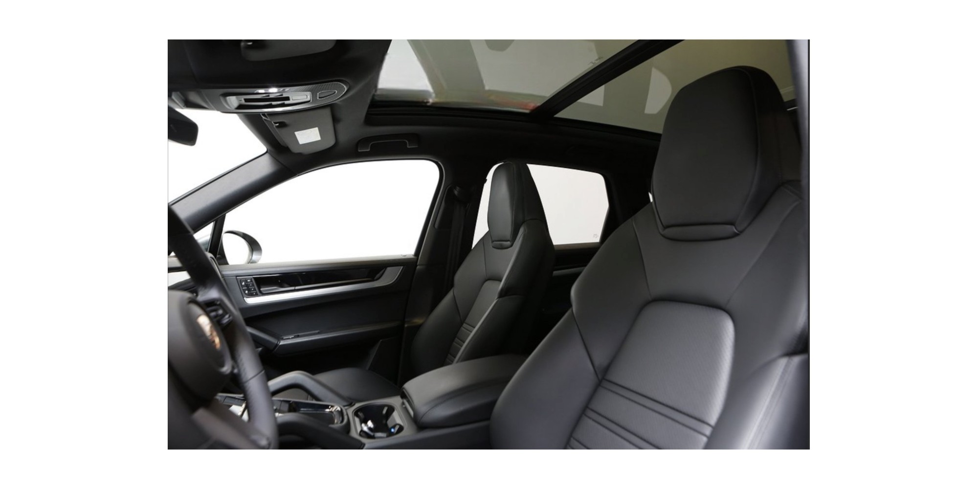 Porsche Cayenne E-Hybrid SUV di lusso – Modena Motors GmbH