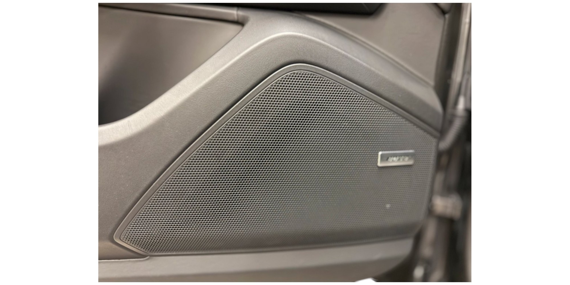 Porsche Cayenne E-Hybrid Luxus-SUV – Modena Motors GmbH