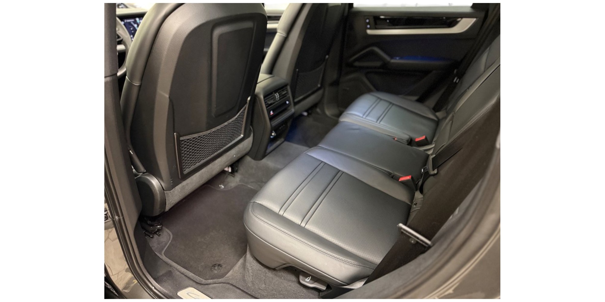 Porsche Cayenne E-Hybrid Luxus-SUV – Modena Motors GmbH