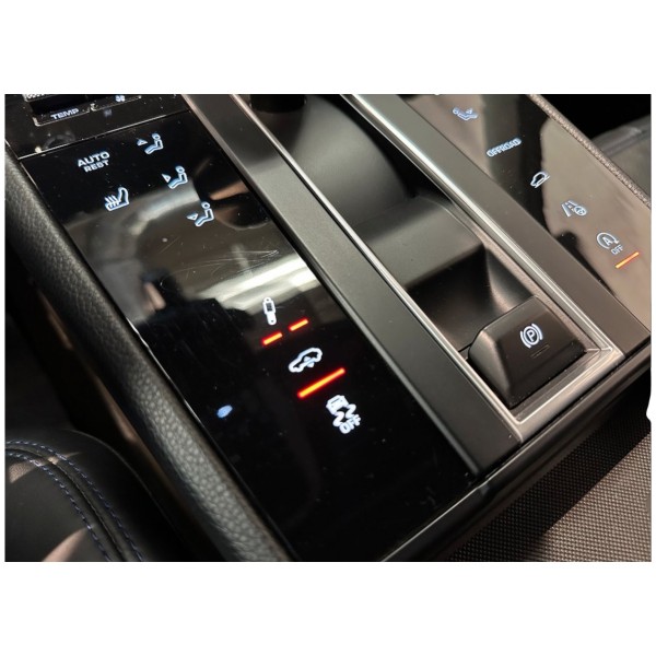 Porsche Macan T | Agile Compact SUV with Luxury Touch