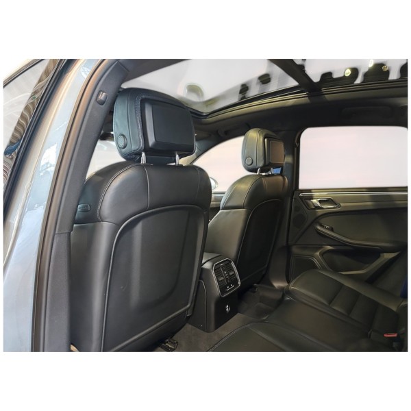 Porsche Macan T | Agile Compact SUV with Luxury Touch