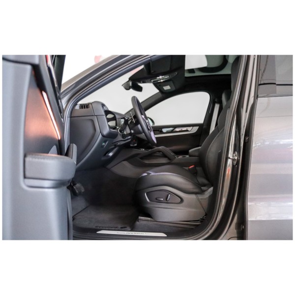 Porsche Cayenne Coupe E-Hybrid | Luxury SUV