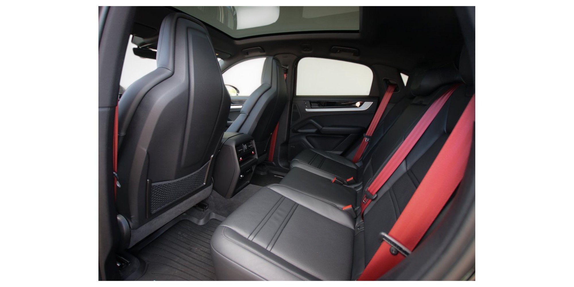 Porsche Cayenne Coupe E-Hybrid | Luxury SUV