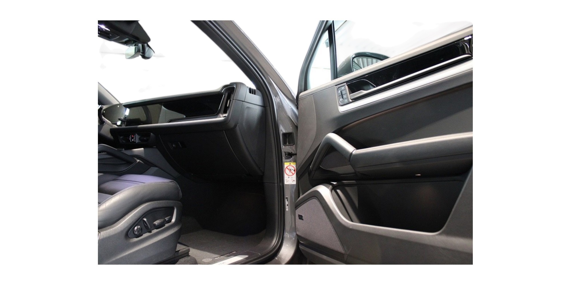 Porsche Cayenne E-Hybrid Luxus-SUV – Modena Motors GmbH