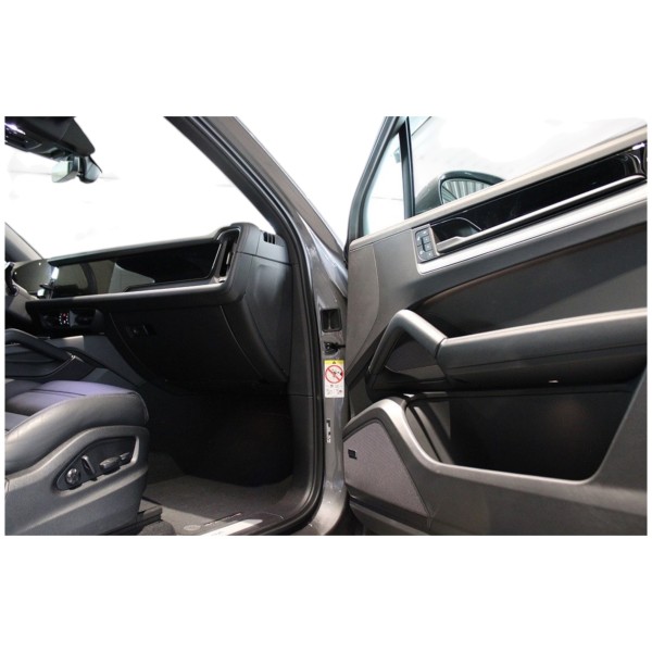 Porsche Cayenne E-Hybrid Luxus-SUV – Modena Motors GmbH