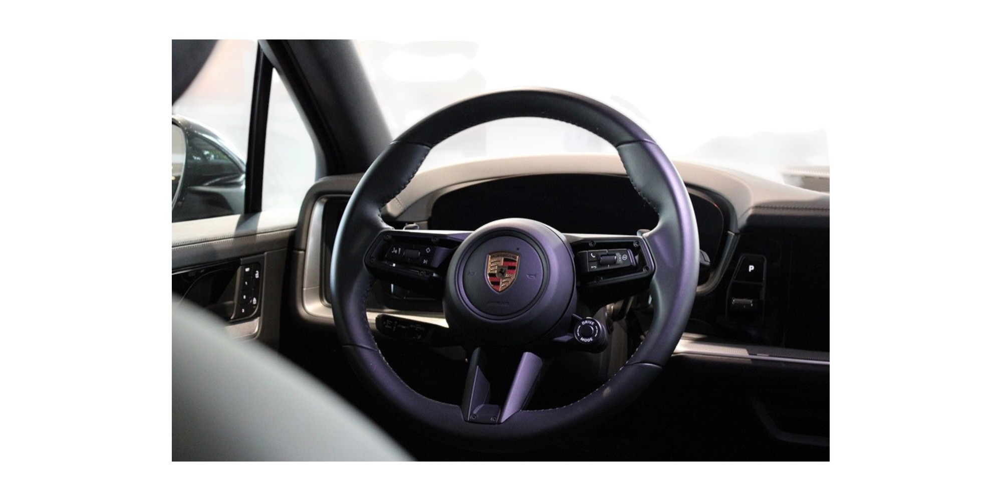 Porsche Cayenne E-Hybrid Luxus-SUV – Modena Motors GmbH