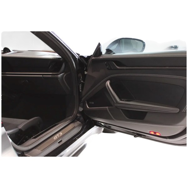 Porsche 911 992 GT3 Touring – Pure Driving Passion