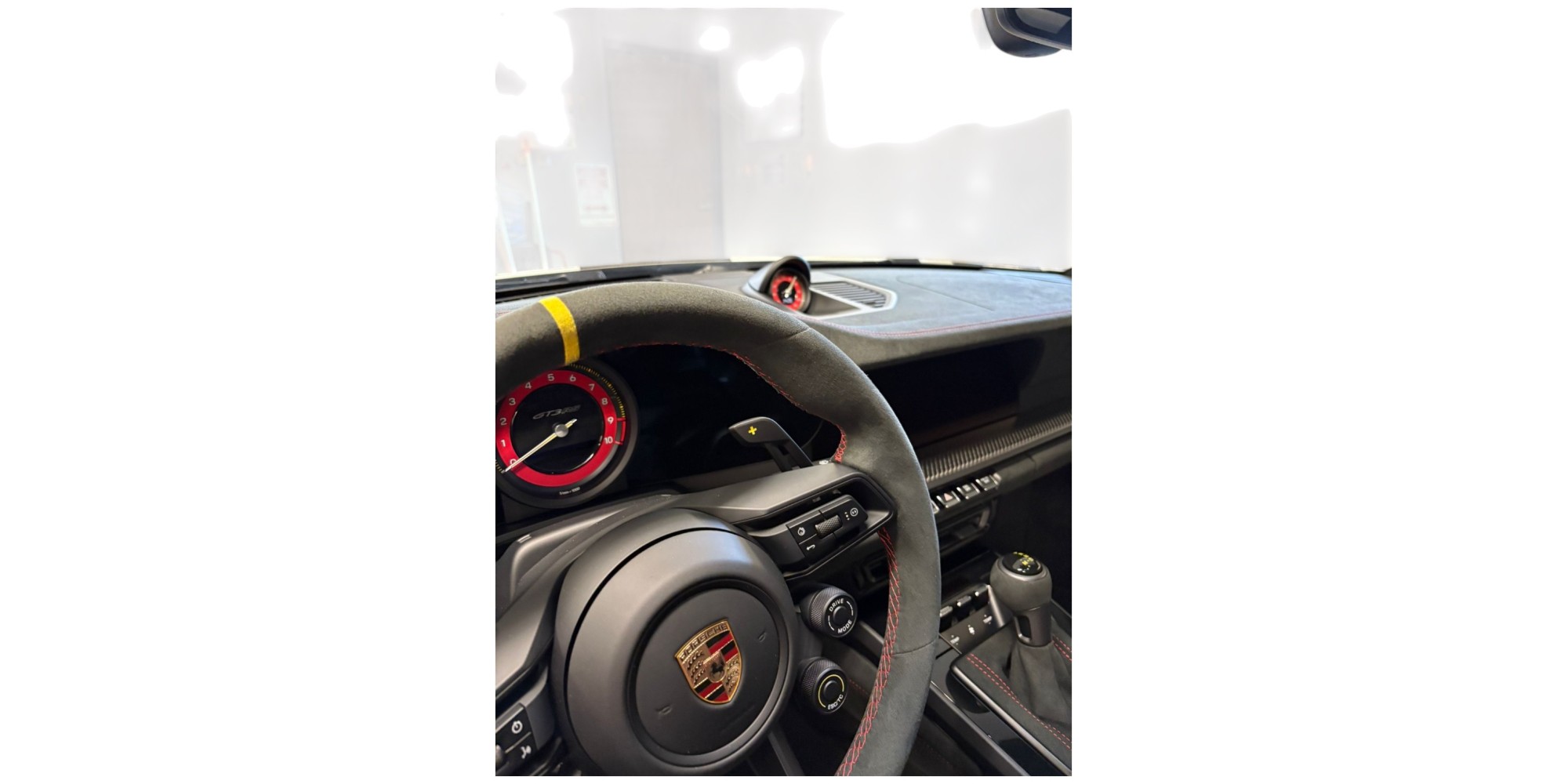 Porsche 911 992 GT3 RS Weissach for sale - Modena Motors GmbH