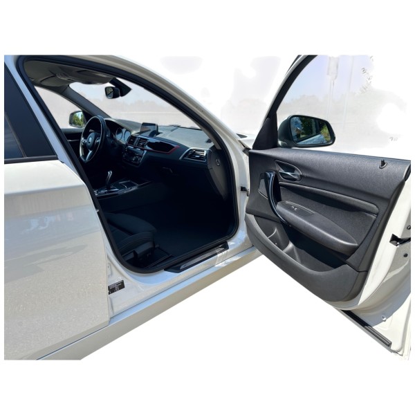 BMW 118d Sport Line | Stylish and Efficient Hatchback