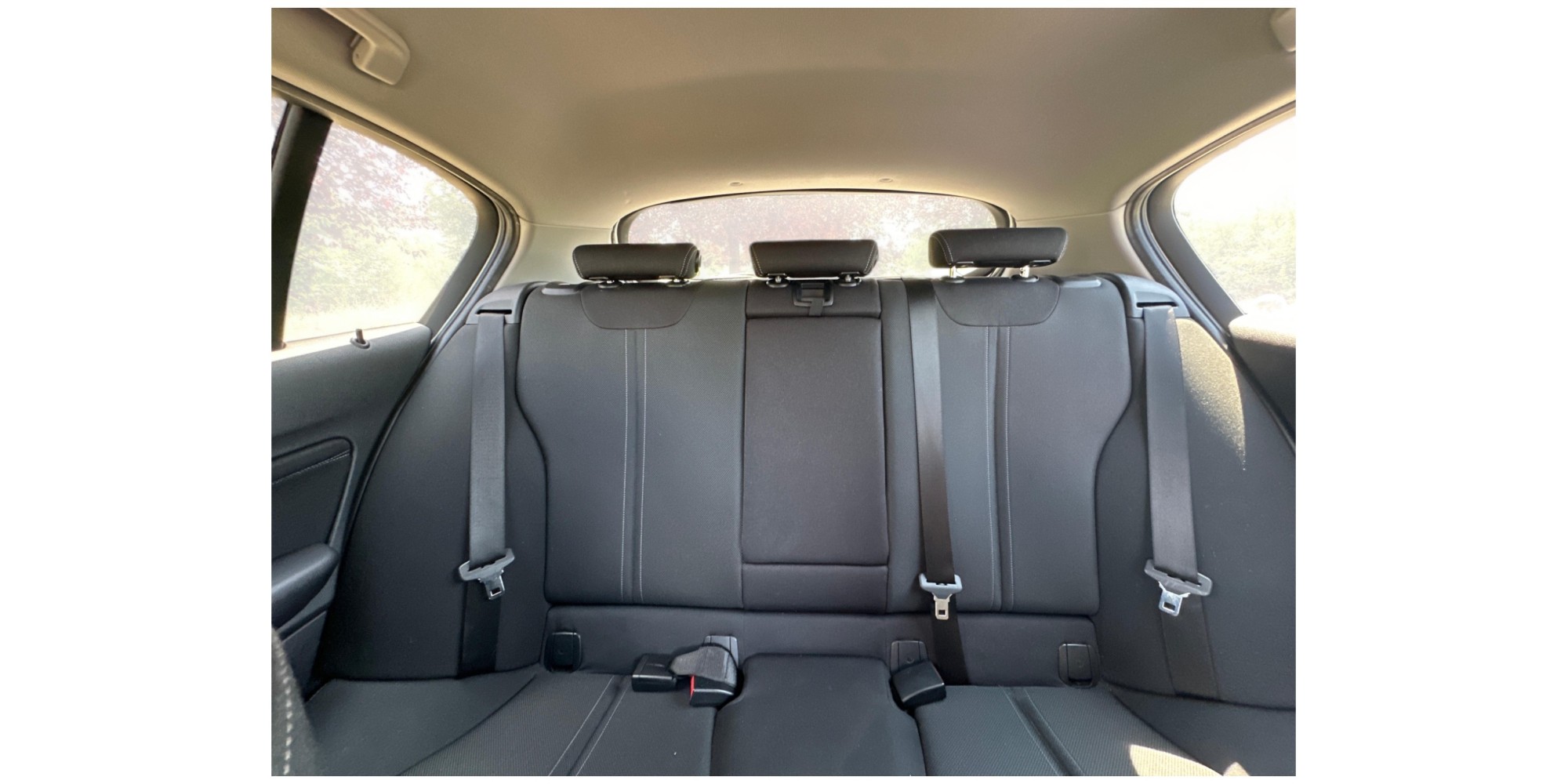 BMW 118d Sport Line | Stylish and Efficient Hatchback