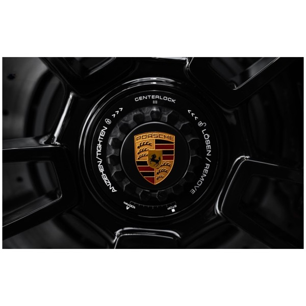 Porsche 911 992 GTS Cabrio – Potenza e Libertà di Guida