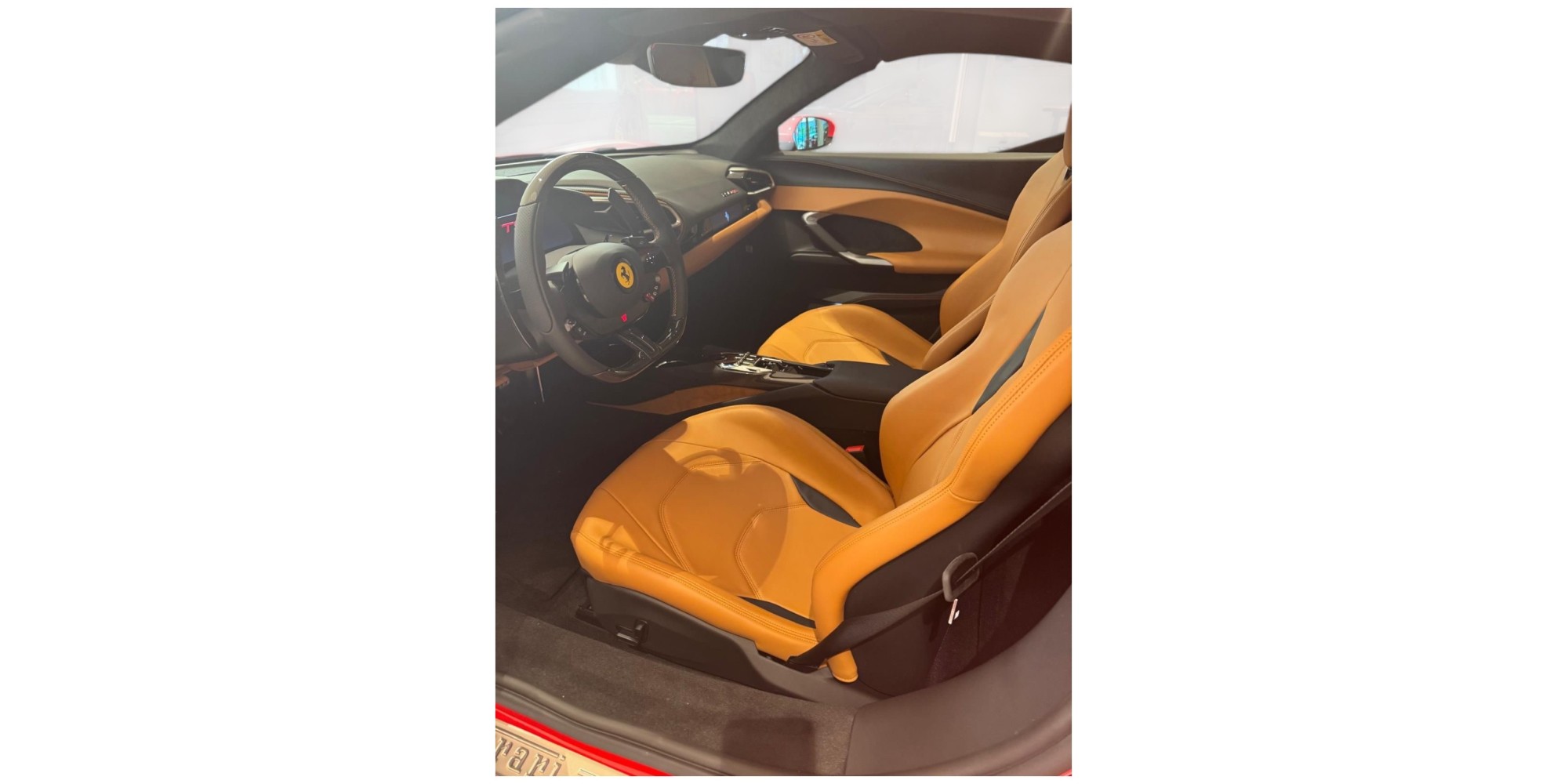 Ferrari 296 GTS sofort verfuegbar bei Modena Motors GmbH