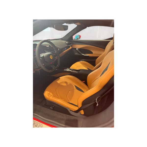 Ferrari 296 GTS sofort verfuegbar bei Modena Motors GmbH