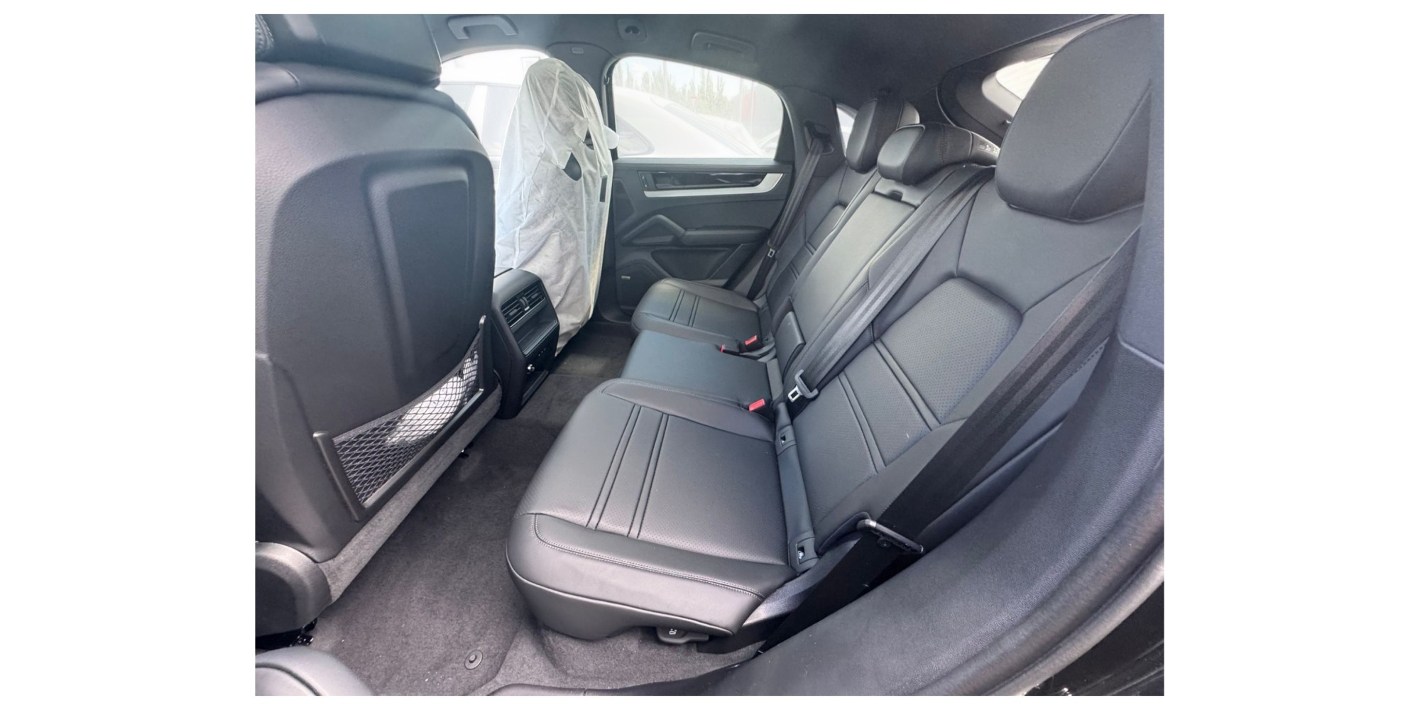 Porsche Cayenne Coupe E-Hybrid | Luxury SUV