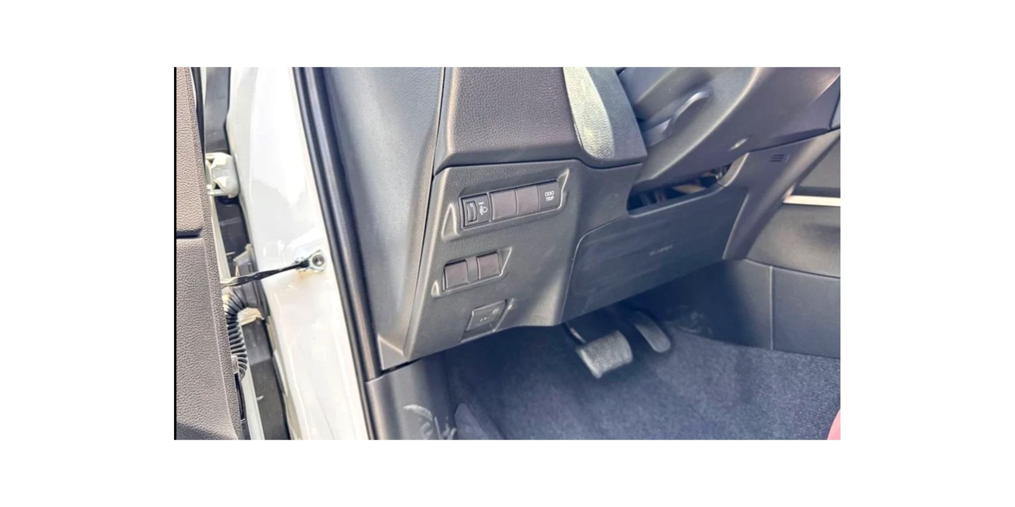 Toyota Corolla Crossover 1.8L Hybrid GCC MY2025