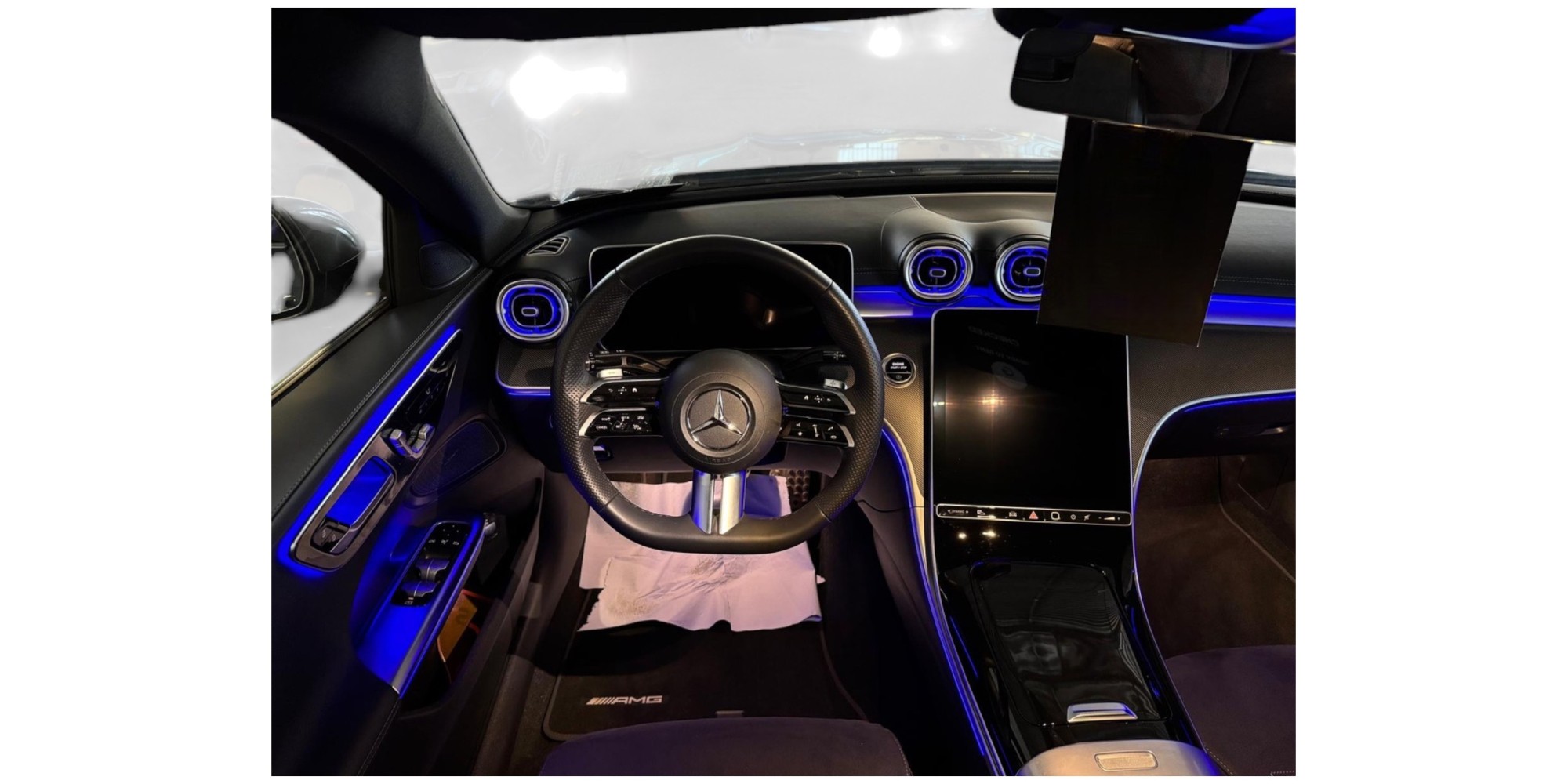 Mercedes-Benz C180 | Sophisticated Sedan